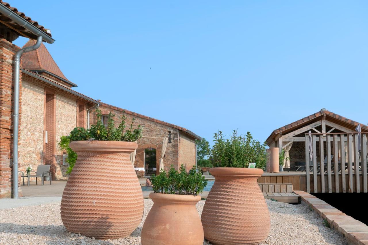 Hotel Escons Domaine De Charme Saint-Sulpice-sur-Leze Zewnętrze zdjęcie