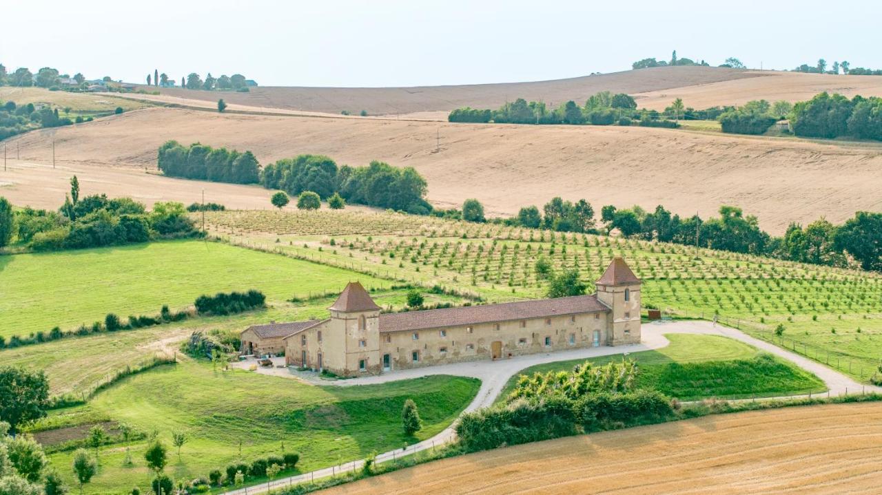 Hotel Escons Domaine De Charme Saint-Sulpice-sur-Leze Zewnętrze zdjęcie