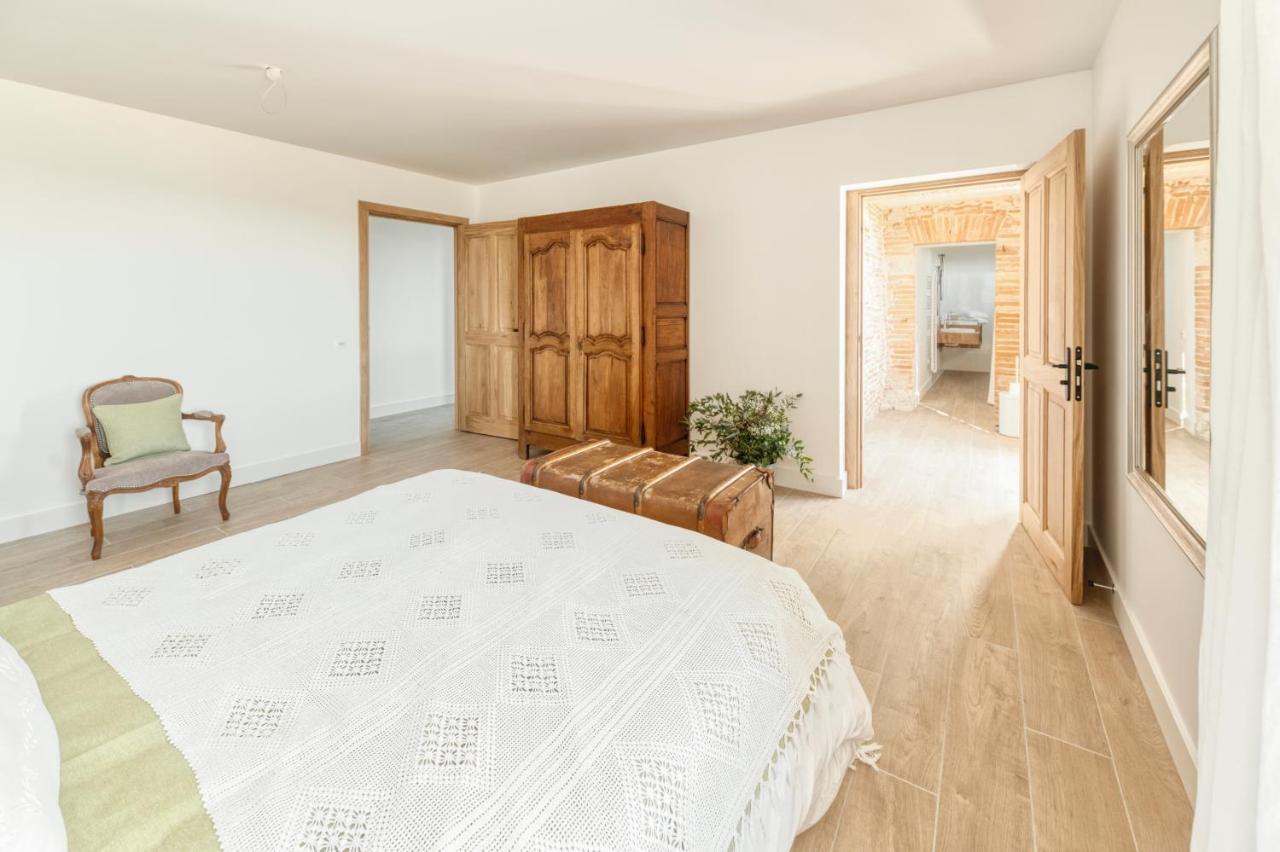 Hotel Escons Domaine De Charme Saint-Sulpice-sur-Leze Zewnętrze zdjęcie